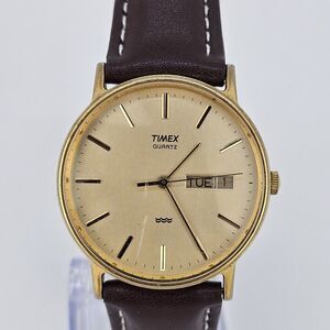 VTG Timex Men's Watch 32MM Gold Dial DayDate New Brown Leather Bands New Battery